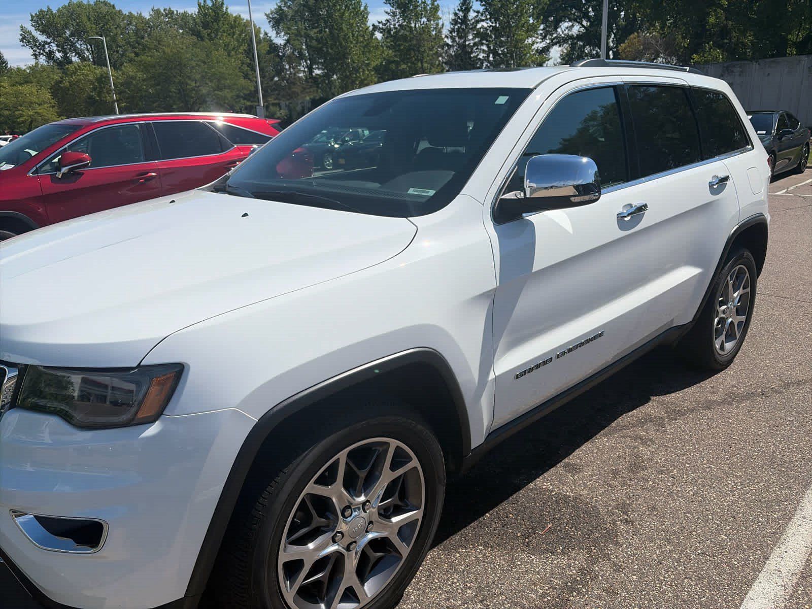 Used 2021 Jeep Grand Cherokee Limited w/ Premium Lighting Group AWD/4WD image 3