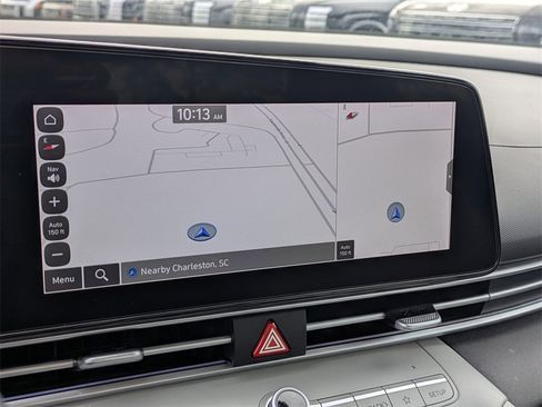 Certified 2025 Hyundai Elantra Limited image 21