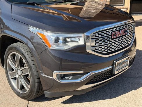 Used 2019 GMC Acadia Denali image 10