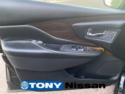 Used 2019 Nissan Murano Platinum w/ Cargo Package image 13