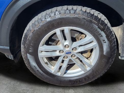Used 2022 Ford Explorer XLT AWD/4WD image 28
