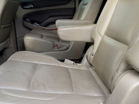 Used 2017 Chevrolet Suburban Premier RWD image 7