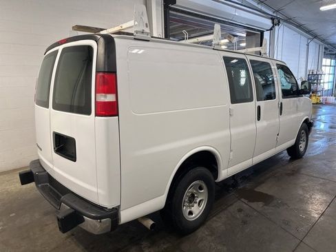 Used 2022 Chevrolet Express 2500 w/ Driver Convenience Package image 3