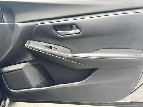 Used 2022 Nissan Sentra SV FWD image 19