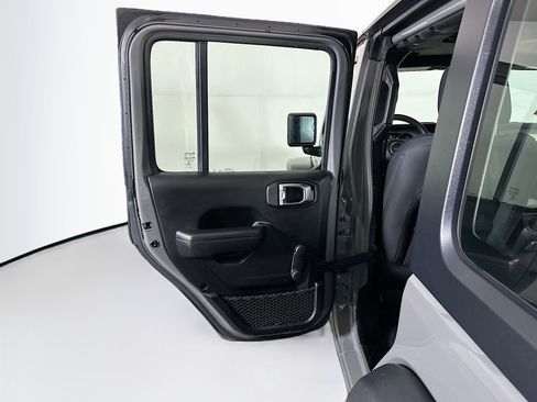 Used 2022 Jeep Wrangler Unlimited Sport image 25