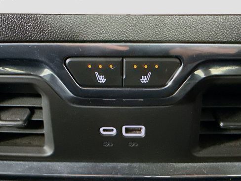 Used 2024 GMC Sierra 2500 Denali w/ Denali Reserve Package image 26