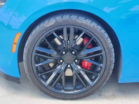 Used 2022 Chevrolet Camaro LT w/ Technology Package RWD image 11