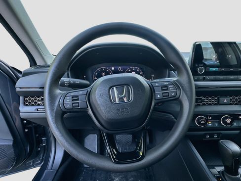 Used 2025 Honda Accord LX image 8