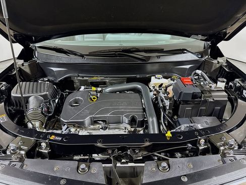 Used 2025 Chevrolet Equinox LT w/ Convenience Package II image 28