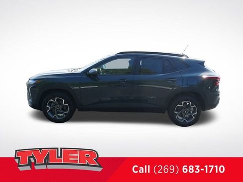 New 2025 Chevrolet Trax LT w/ Driver Confidence Package image 4