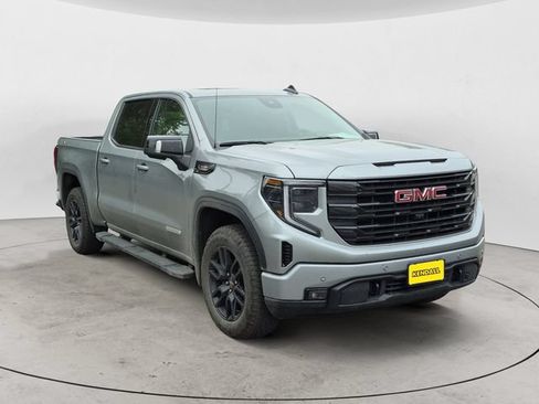 Used 2025 GMC Sierra 1500 Elevation w/ Elevation Premium Package AWD/4WD image 7