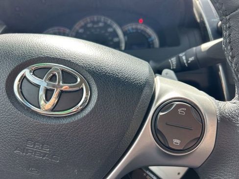 Used 2013 Toyota Camry SE FWD image 13