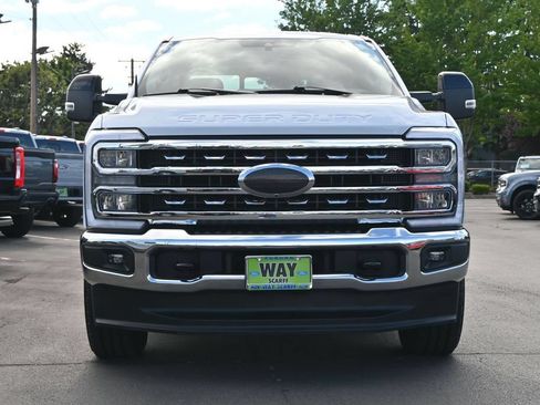 Used 2024 Ford F250 Lariat AWD/4WD image 3