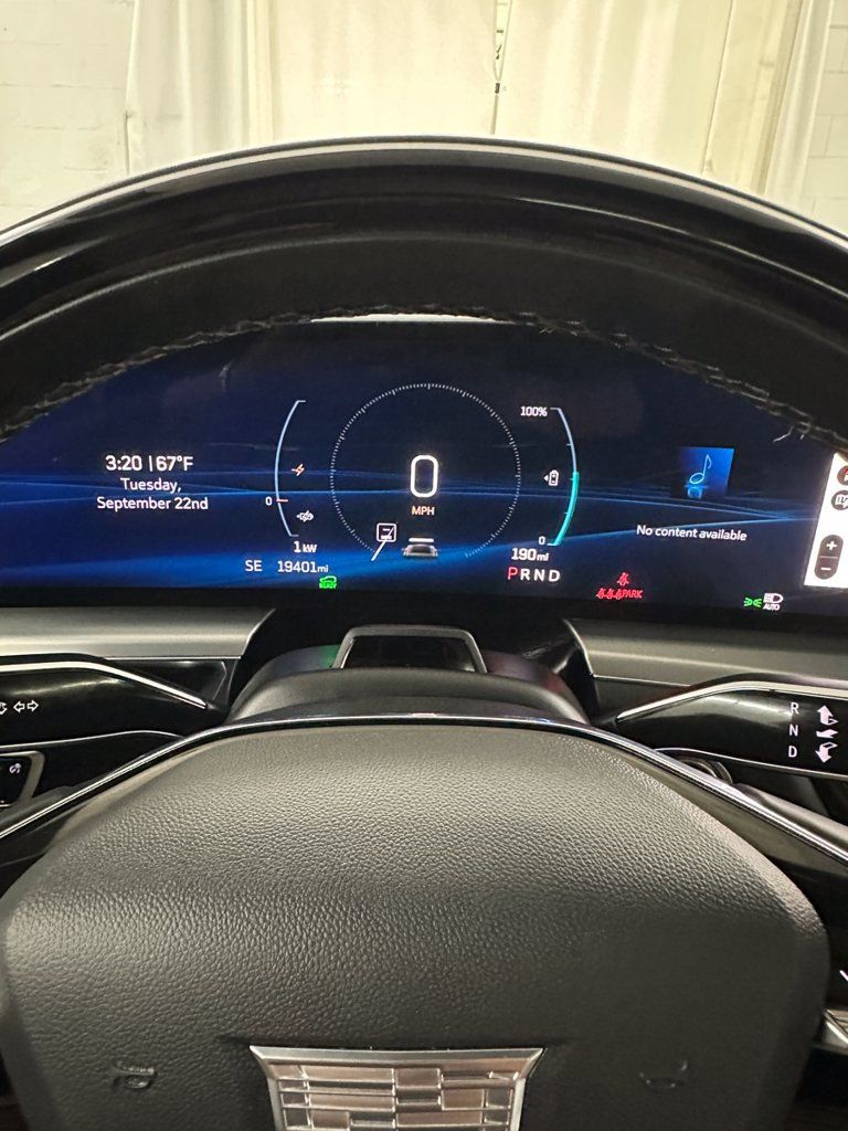 Used 2024 Cadillac Lyriq Luxury AWD/4WD image 20