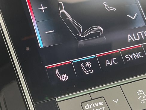 New 2025 Audi Q8 Premium Plus image 33