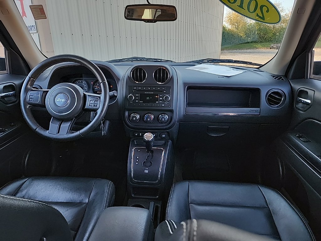 Used 2016 Jeep Patriot High Altitude AWD/4WD image 28