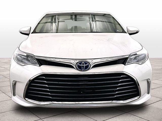 Used 2017 Toyota Avalon XLE Premium w/ All Weather Liner Package FWD image 4