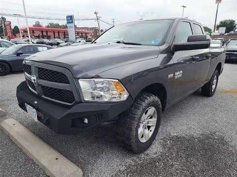 Used 2018 RAM 1500 Express AWD/4WD image 1