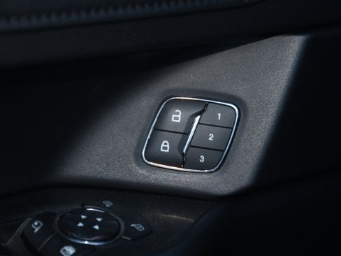 Used 2021 Ford Expedition Max XLT image 12