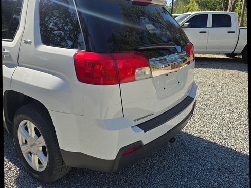 Used 2015 GMC Terrain SLT w/ Open Road Package AWD/4WD image 12