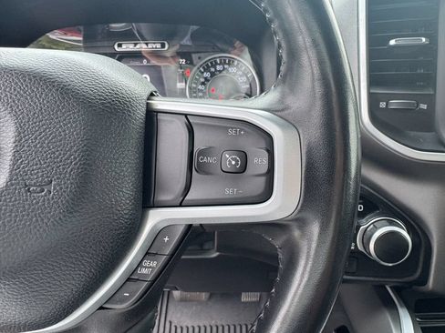 Used 2022 RAM 1500 Big Horn AWD/4WD image 16