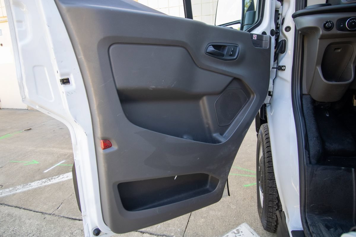 Used 2020 Ford Transit 250 Low Roof RWD image 10