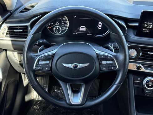 Used 2023 Genesis G70 2.0T image 9