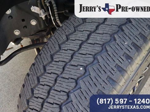 Used 2025 Ford F250 Platinum image 8