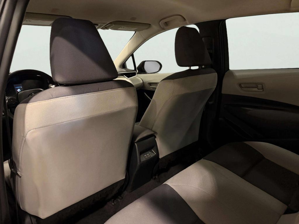 Used 2023 Toyota Corolla LE FWD image 18