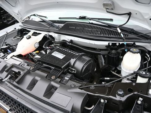 Used 2020 Chevrolet Express 3500 LT w/ LT Preferred Equipment Group image 10