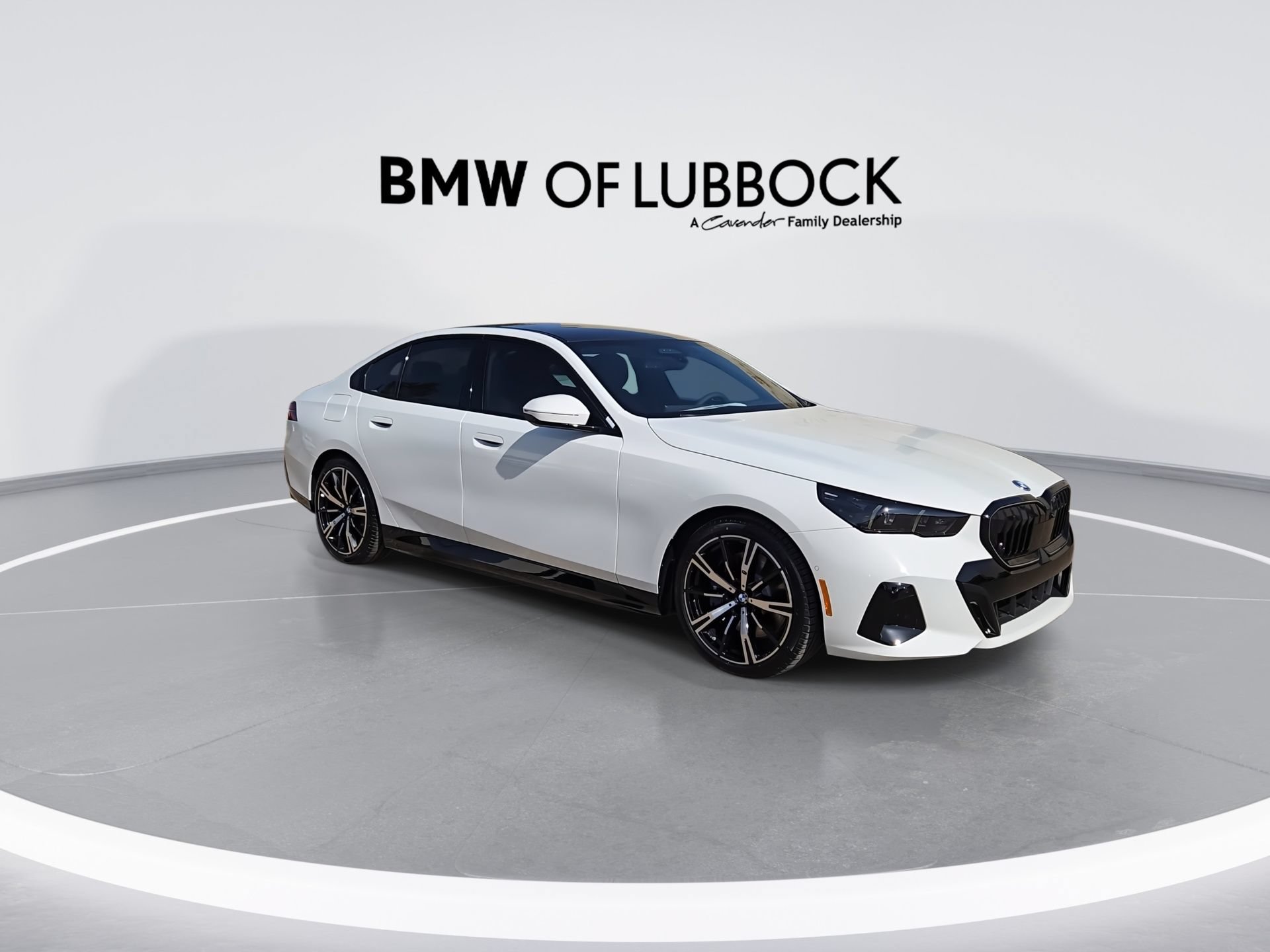 New 2027 BMW 550e xDrive AWD/4WD image 2