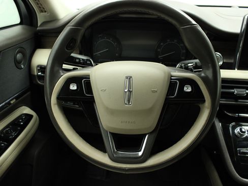 Used 2020 Lincoln Corsair Reserve image 20