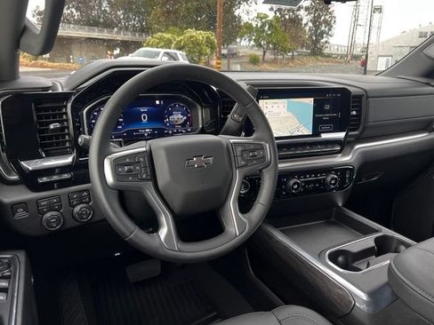 Used 2024 Chevrolet Silverado 2500 LTZ w/ LTZ Plus Package AWD/4WD image 19
