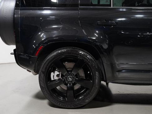 Used 2023 Land Rover Defender 110 X-Dynamic SE AWD/4WD image 5