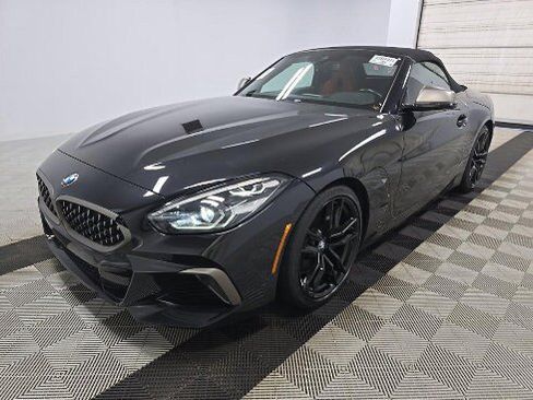 Used 2022 BMW Z4 M40i w/ Premium Package RWD image 1