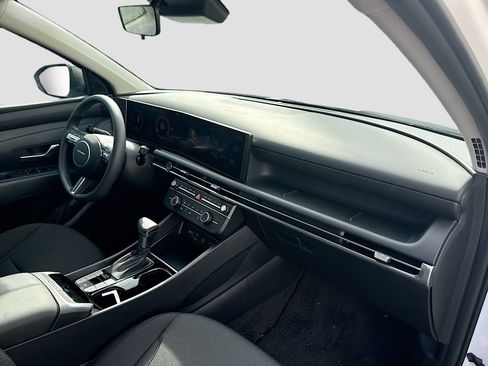 New 2025 Hyundai Tucson SE image 21