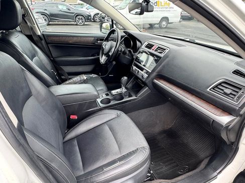 Used 2017 Subaru Outback 2.5i Limited image 7