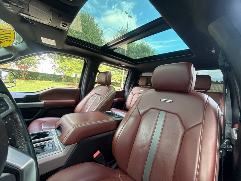 Used 2018 Ford F150 Platinum w/ Equipment Group 701A Luxury AWD/4WD image 25