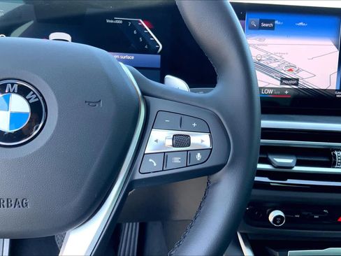 Used 2023 BMW 330i Sedan w/ Convenience Package image 22