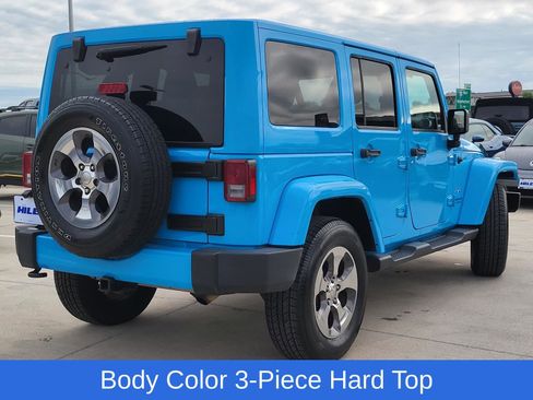 Used 2017 Jeep Wrangler Unlimited Sahara w/ Connectivity Group AWD/4WD image 4