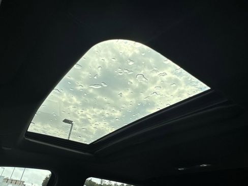 Used 2021 Chevrolet Silverado 1500 High Country image 28