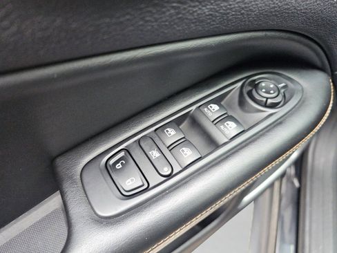 Used 2018 Jeep Compass Latitude image 26