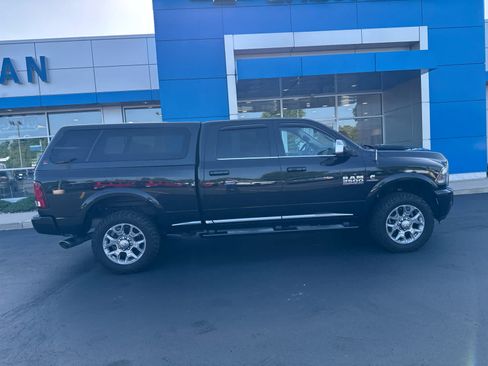 Used 2018 RAM 2500 Limited AWD/4WD image 3