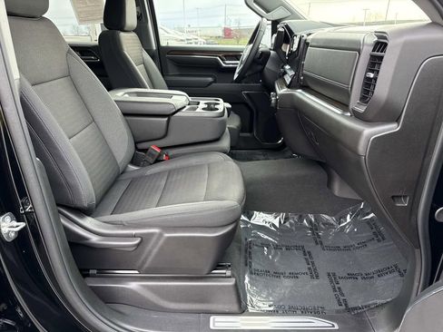 Used 2024 Chevrolet Silverado 1500 LT AWD/4WD image 18