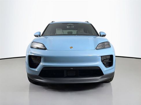 Used 2026 Porsche Macan Electric RWD image 10