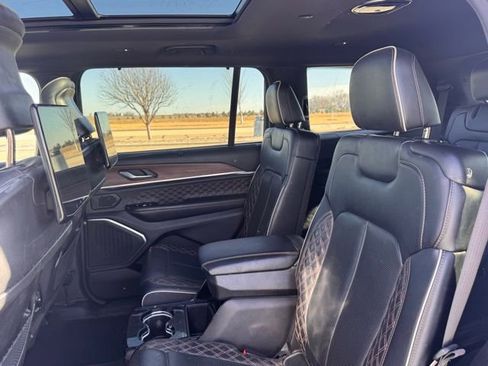 Used 2023 Jeep Grand Cherokee L Summit w/ Advanced Protech Group IV image 31