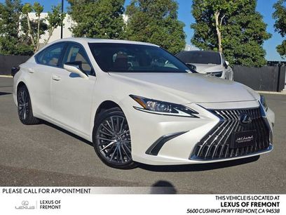 Certified 2025 Lexus ES 350 w/ Premium Package