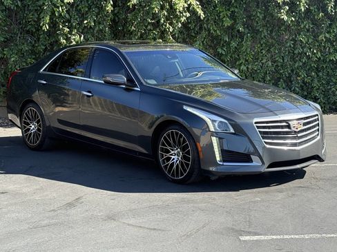 Used 2018 Cadillac CTS Luxury RWD image 3
