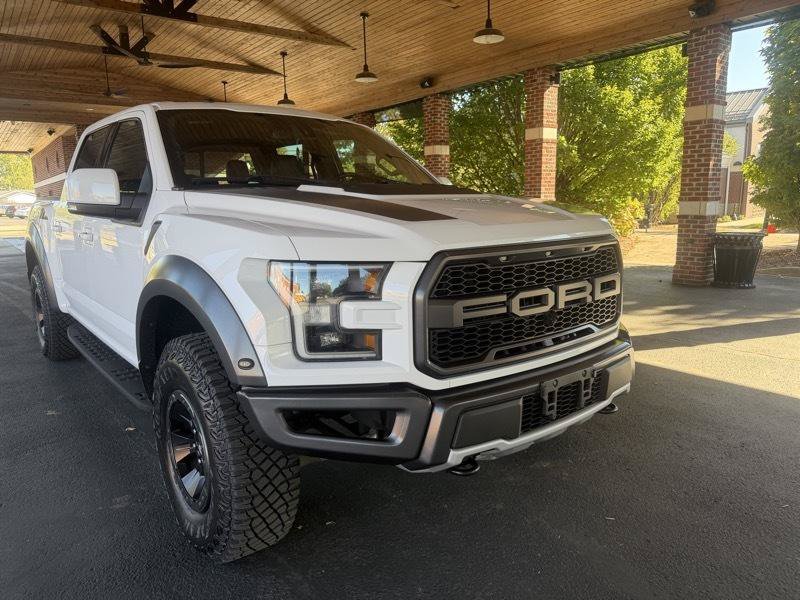Used 2018 Ford F150 Raptor w/ Equipment Group 802A Luxury AWD/4WD image 8