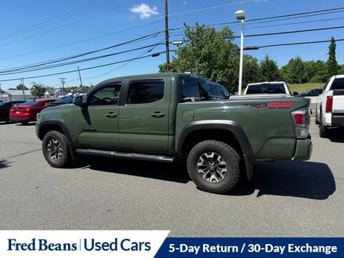 Used 2022 Toyota Tacoma TRD Off-Road AWD/4WD image 18